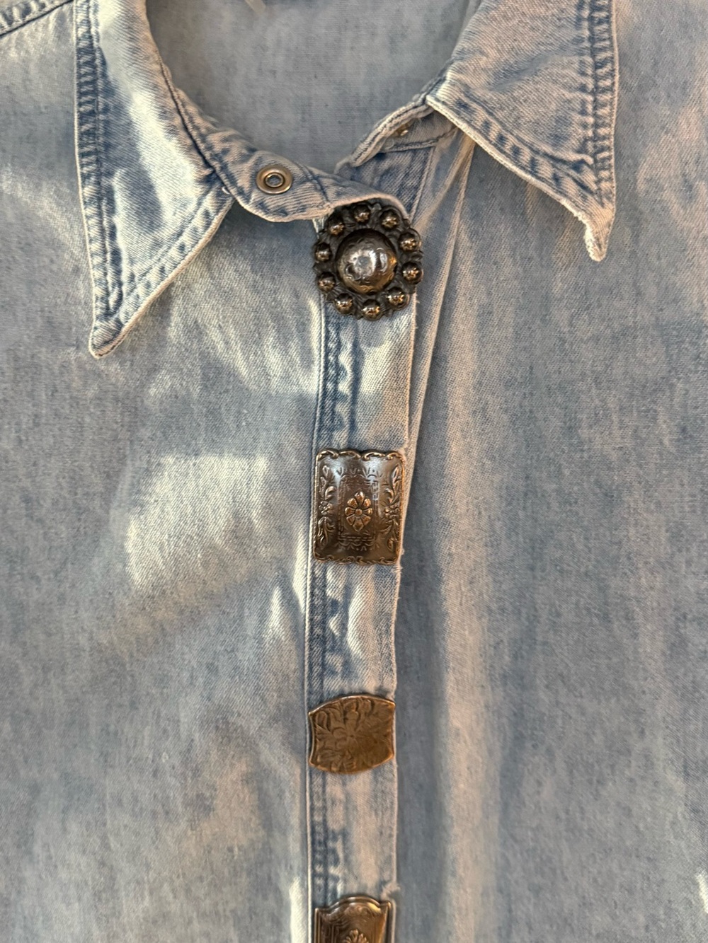 Vintage Light Blue Denim Sleeveless Button Tank - Picture 3 of 5
